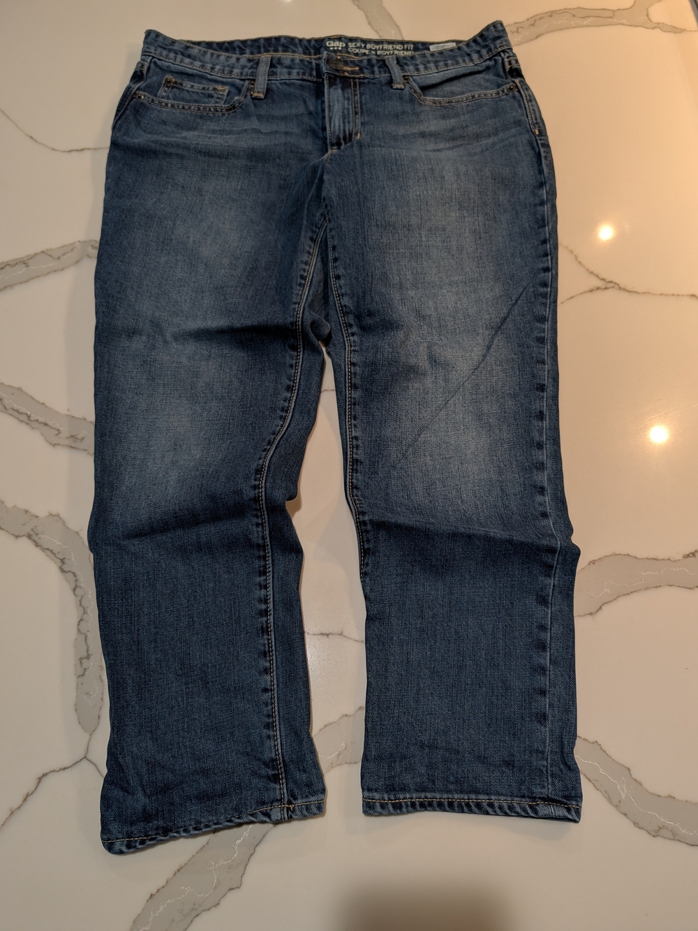 GAP Women's Sexy Boyfriend Jeans